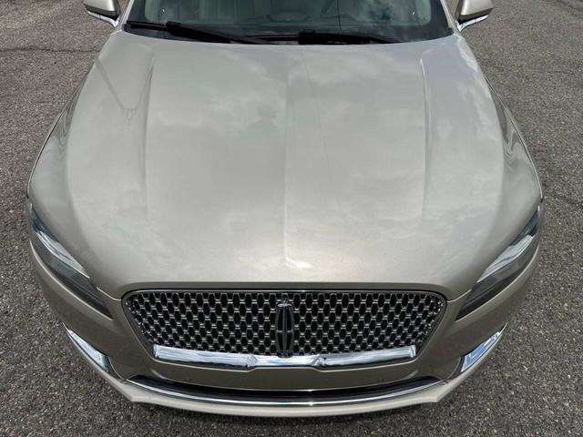 Photo of 2017 Gold Lincoln MKZ