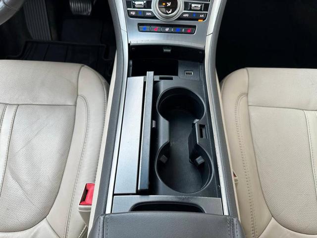 Photo of 2017 Gold Lincoln MKZ