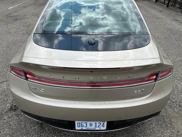 Photo of 2017 Gold Lincoln MKZ