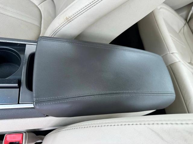 Photo of 2017 Gold Lincoln MKZ