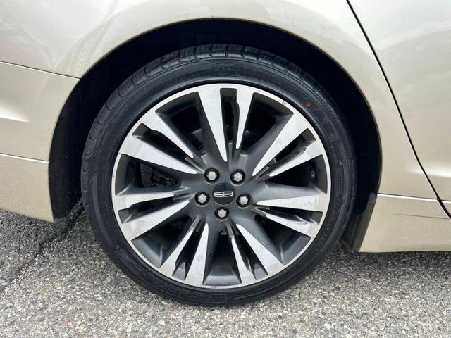 Photo of 2017 Gold Lincoln MKZ