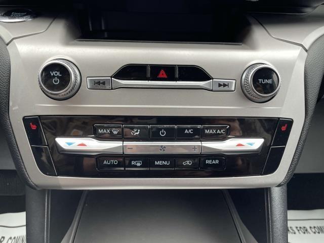 Photo of 2022 Agate Black Metallic Ford Explorer