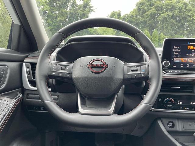 Photo of 2025 Everest White P Nissan Rogue