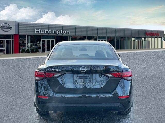 Photo of 2024 Black Nissan Sentra