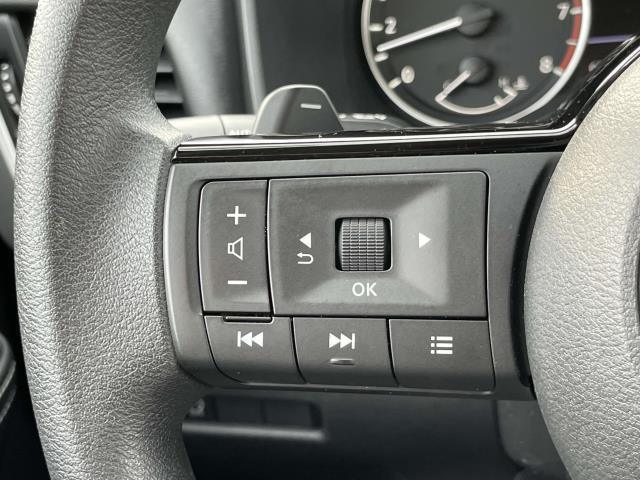 Photo of 2023 White Nissan Rogue