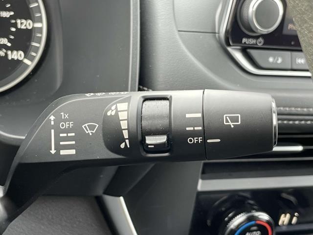 Photo of 2023 White Nissan Rogue
