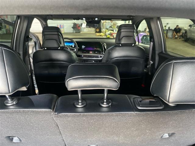 Photo of 2024 Shadow Kia Sportage Plug-In Hybrid