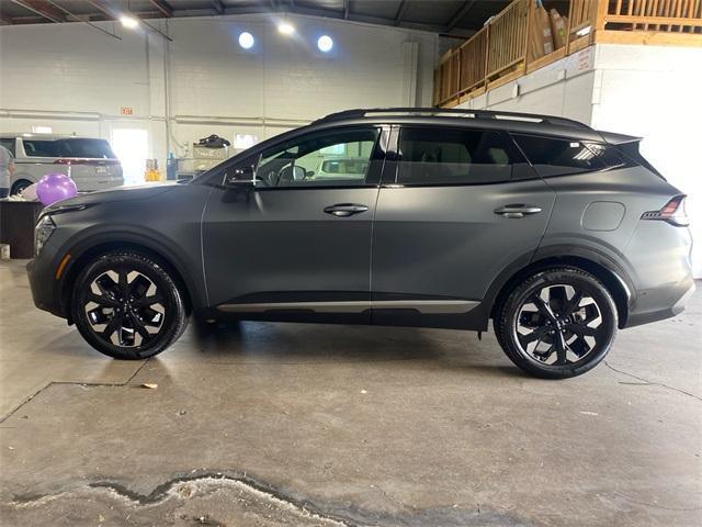Photo of 2024 Shadow Kia Sportage Plug-In Hybrid