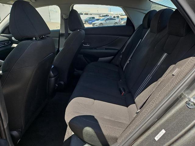 Photo of 2024 Amazon Gray Hyundai ELANTRA