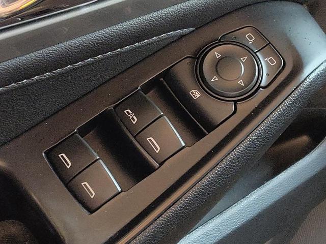Photo of 2022 Silver Ice Metallic Chevrolet Traverse