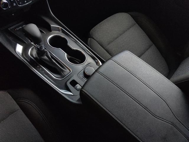 Photo of 2022 Silver Ice Metallic Chevrolet Traverse