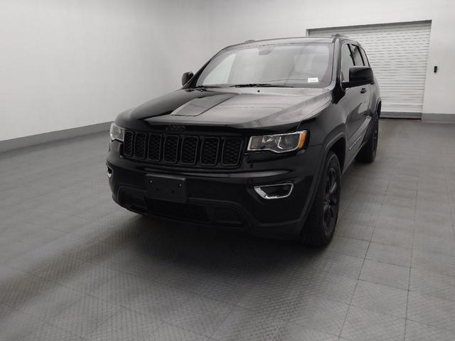 Photo of 2021 Diamond Black Crystal Pearlcoat Jeep Grand Cherokee