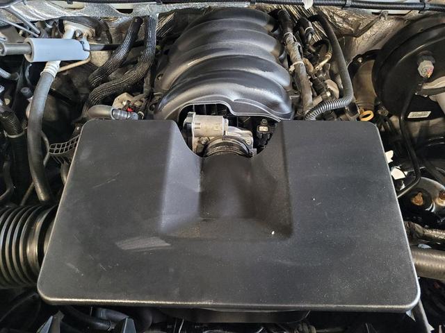 Photo of 2016 Summit White Chevrolet Silverado 1500