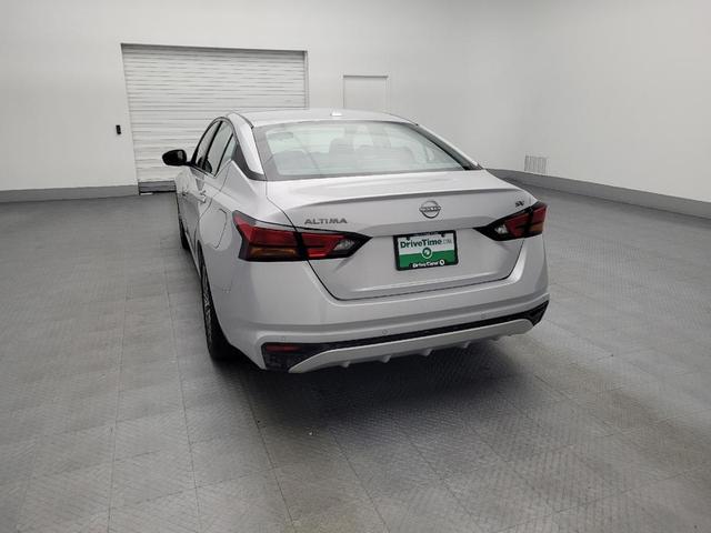 Photo of 2024 Brilliant Silver Metallic Nissan Altima