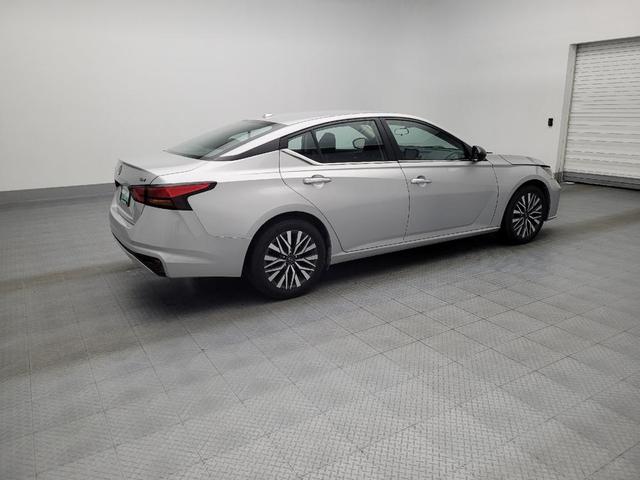 Photo of 2024 Brilliant Silver Metallic Nissan Altima