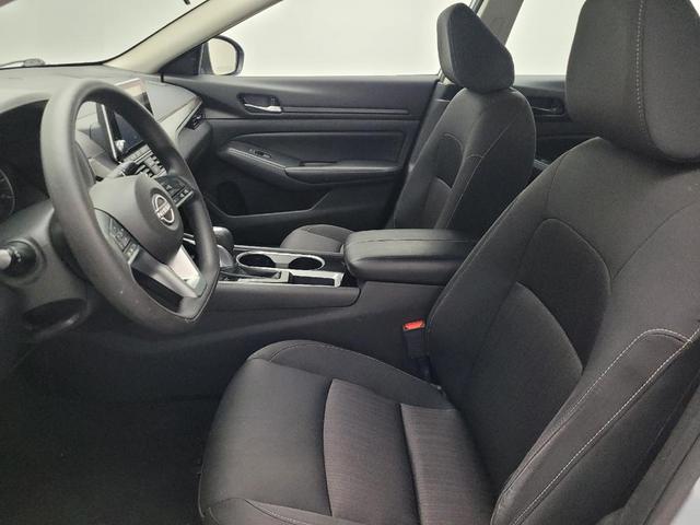 Photo of 2024 Brilliant Silver Metallic Nissan Altima