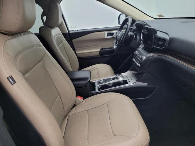 Photo of 2020 Silver Spruce Metallic Ford Explorer
