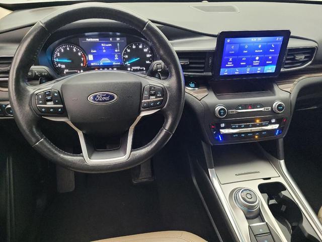Photo of 2020 Silver Spruce Metallic Ford Explorer