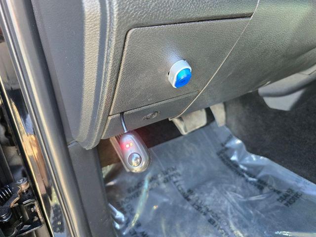 Photo of 2014 Black Clearcoat RAM 1500