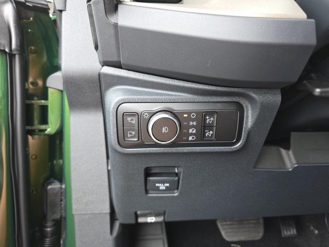 Photo of 2025 ERUPTION GREEN METALLIC Ford Bronco