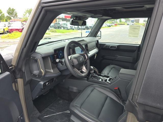 Photo of 2025 MARSH GRAY Ford Bronco
