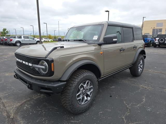 Photo of 2025 MARSH GRAY Ford Bronco
