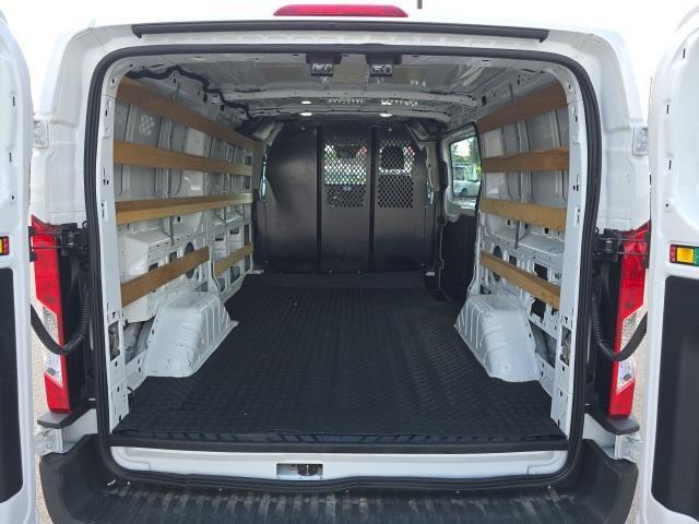 Photo of 2024 OXFORD WHITE Ford Transit-250