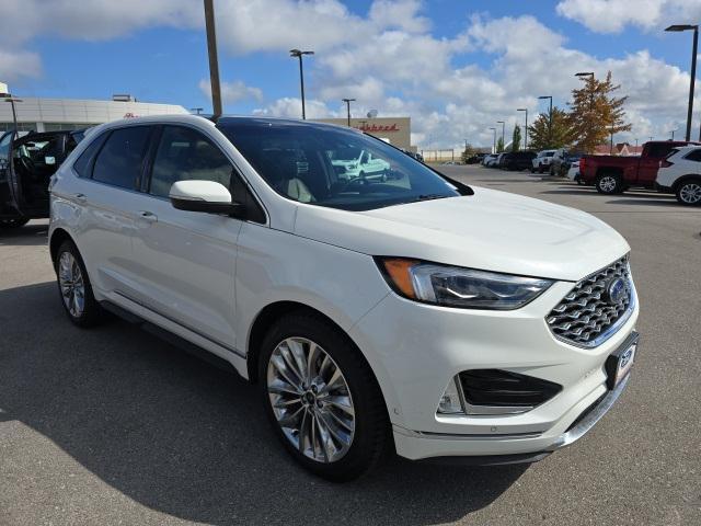 Photo of 2020 Star White Metallic Tri-Coat Ford Edge