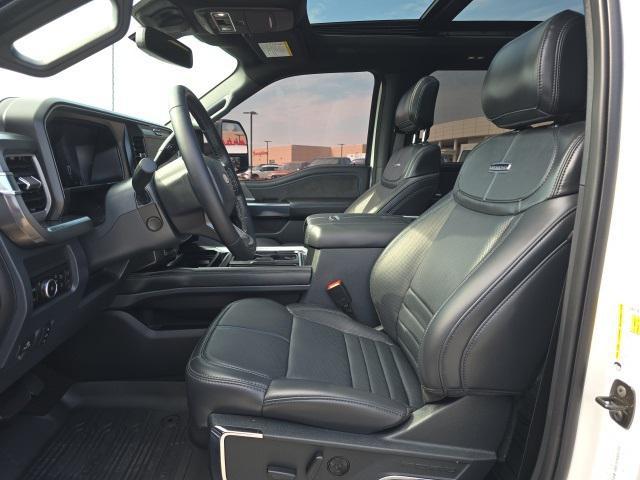 Photo of 2025 STAR WHITE Ford F-250