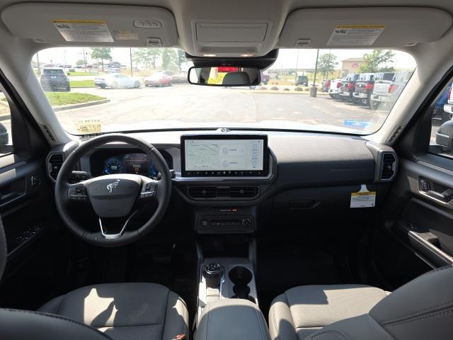 Photo of 2025 AZURE GRAY METALLIC TRI-COAT Ford Bronco Sport