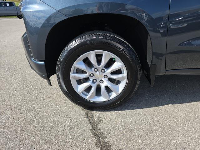 Photo of 2019 Shadow Gray Metallic Chevrolet Silverado 1500
