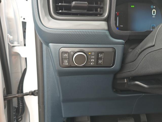Photo of 2025 OXFORD WHITE Ford Maverick