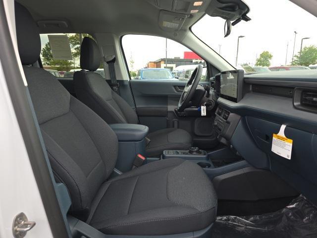Photo of 2025 OXFORD WHITE Ford Maverick