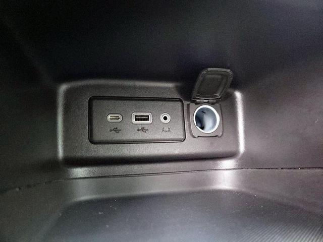 Photo of 2023 White Chevrolet Equinox