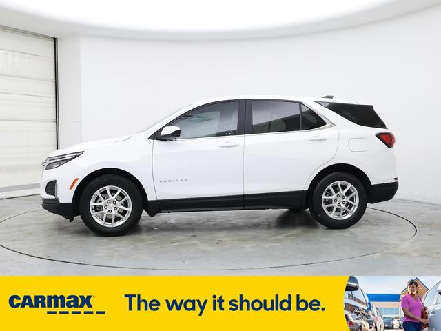 Photo of 2023 White Chevrolet Equinox