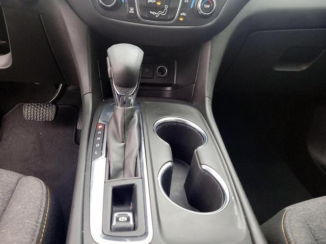 Photo of 2023 White Chevrolet Equinox