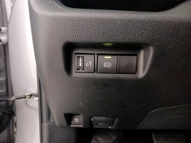Photo of 2024 Silver Toyota RAV4 Hybrid