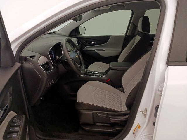 Photo of 2024 White Chevrolet Equinox