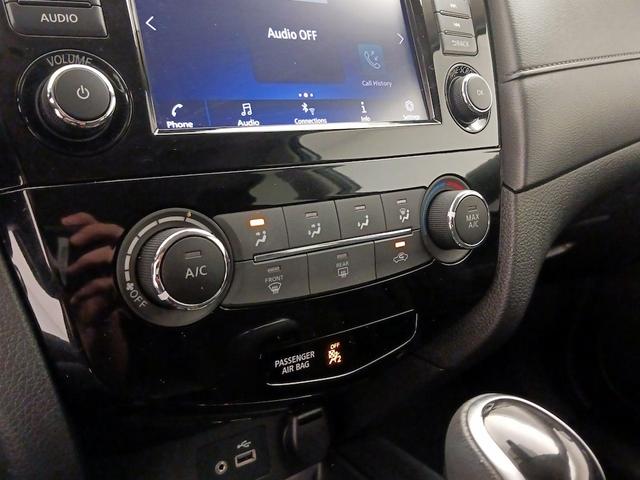 Photo of 2019 Gray Nissan Rogue