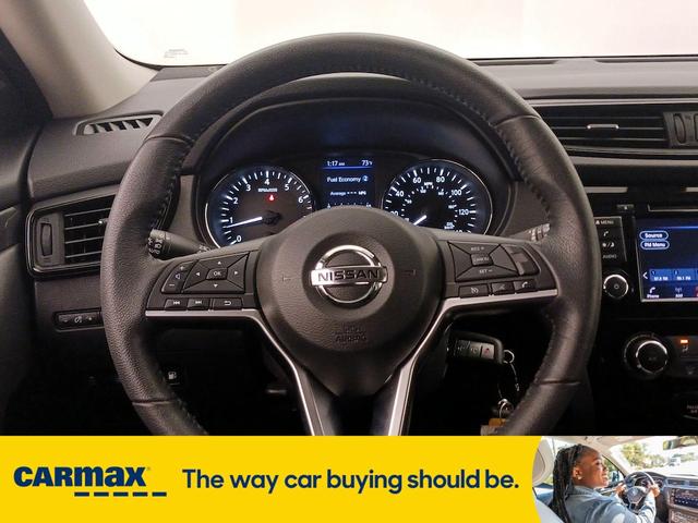 Photo of 2019 Gray Nissan Rogue