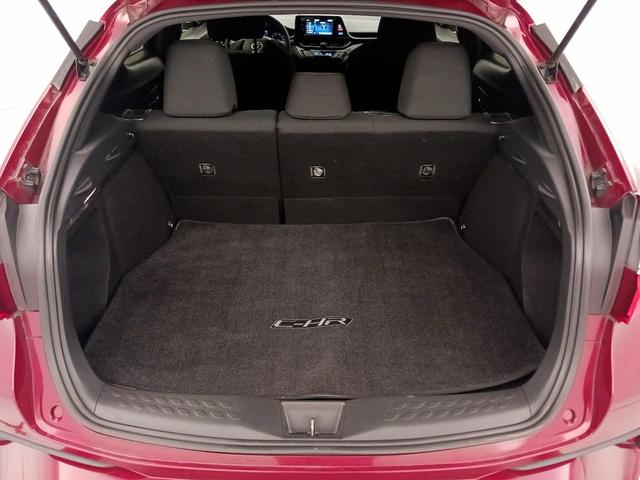 Photo of 2018 Red Toyota C-HR