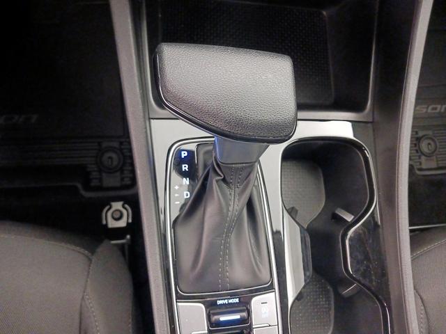 Photo of 2022 Silver Hyundai TUCSON