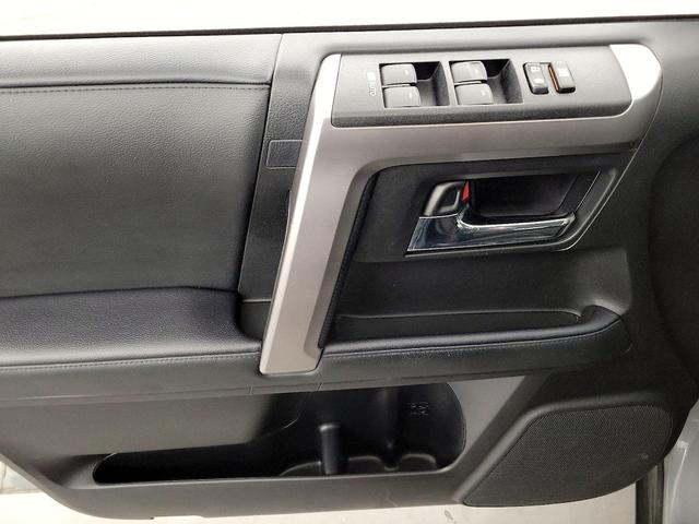 Photo of 2021 Gray Toyota 4Runner