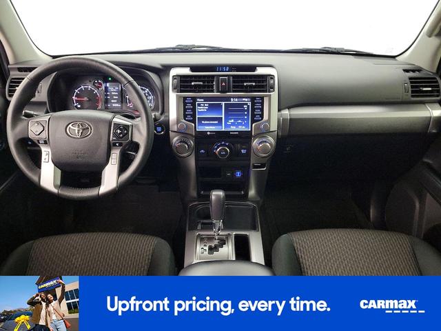 Photo of 2021 Gray Toyota 4Runner