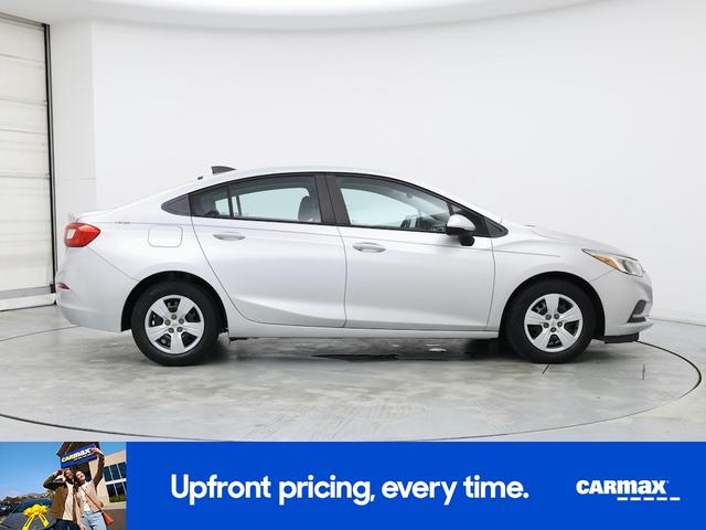 Photo of 2017 Silver Chevrolet Cruze