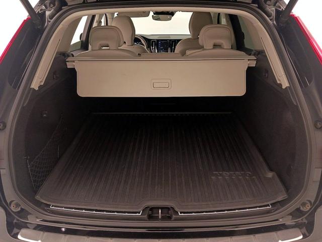 Photo of 2020 Black Volvo XC60