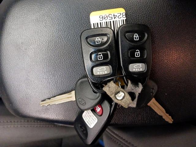 Photo of 2015 Gray Hyundai ELANTRA