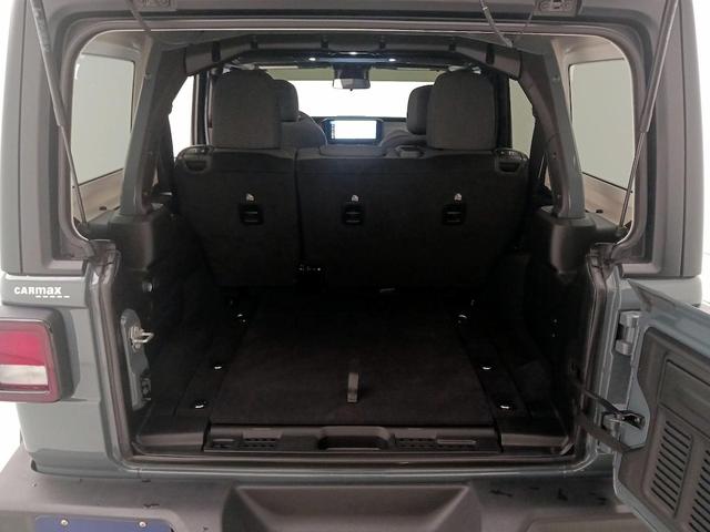 Photo of 2025 Gray Jeep Wrangler