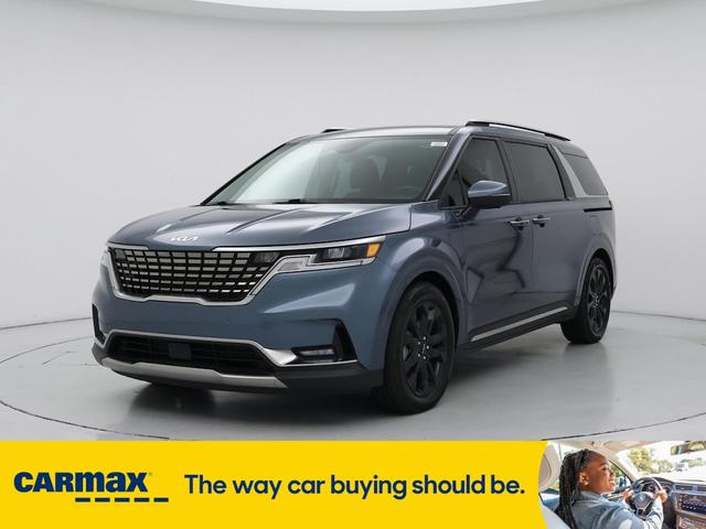 Photo of 2023 Blue Kia Carnival