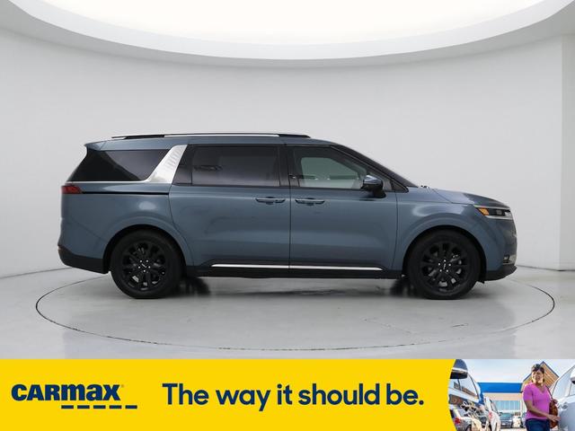 Photo of 2023 Blue Kia Carnival